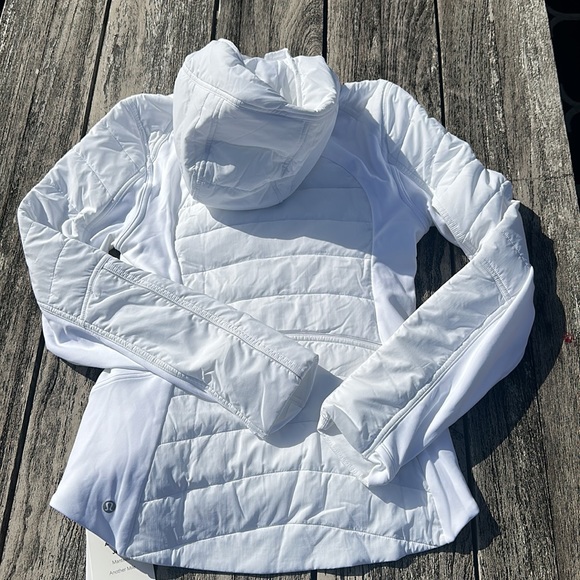 Lululemon Another Mile Jacket White size 6 NWT $228 - Picture 6 of 8